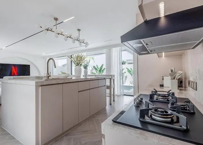 Brand New Luxury 2 Bedroom Casa Coco Laubana Villa *